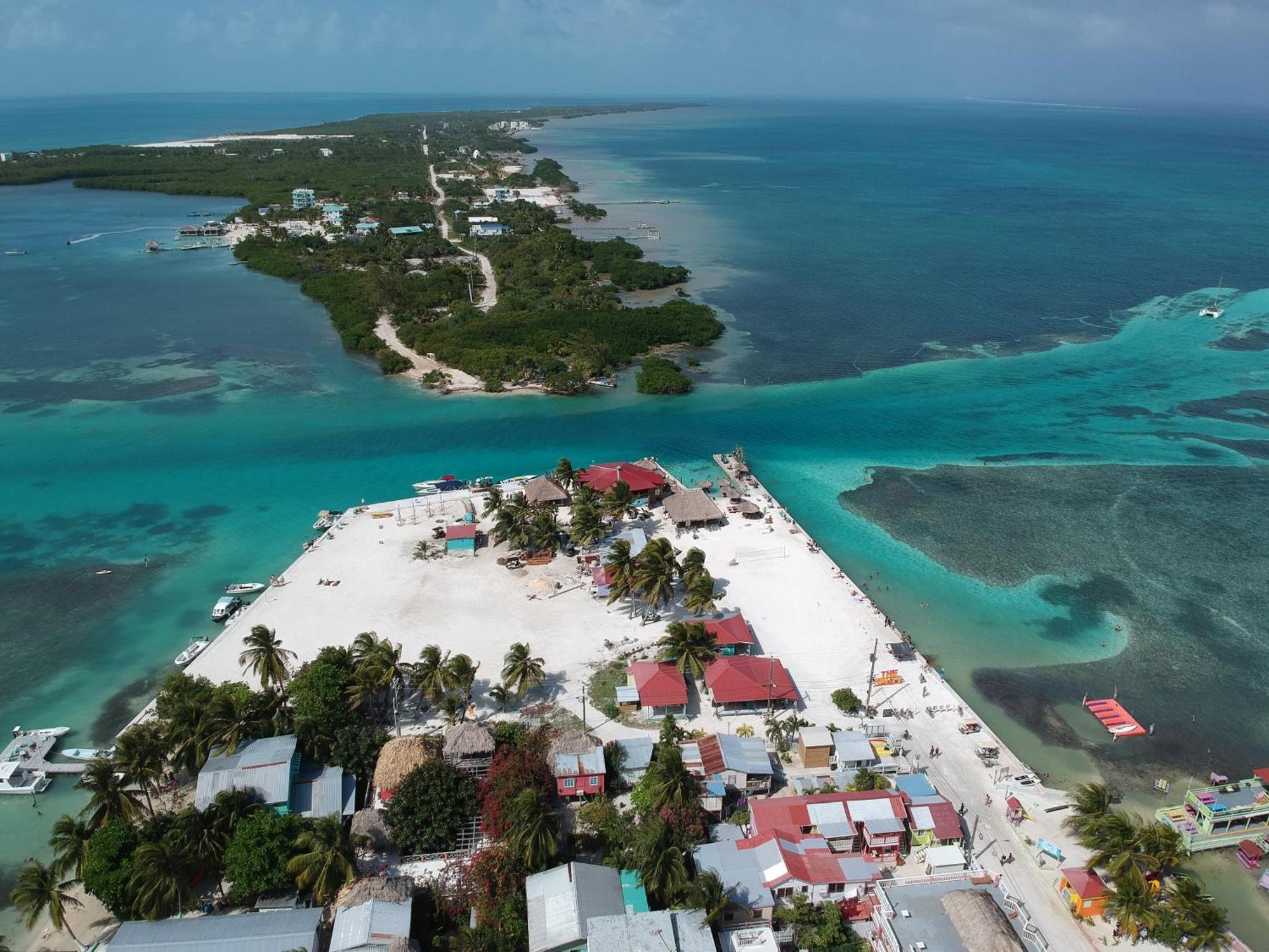 Barefoot Caye Caulker Hotel Esterno foto