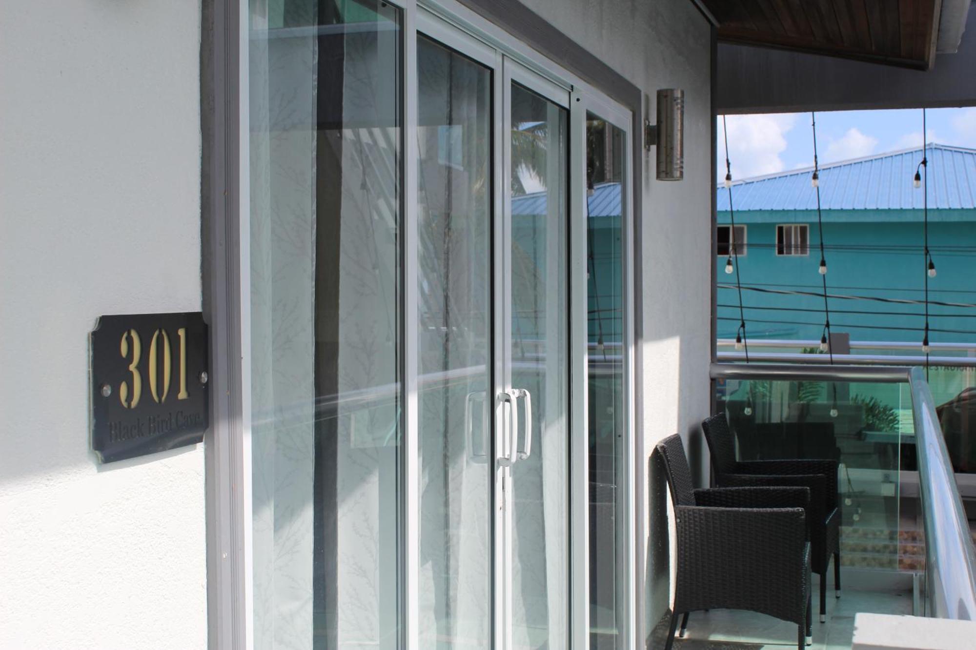 Barefoot Caye Caulker Hotel Esterno foto