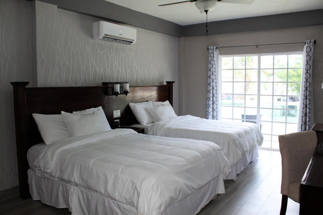 Barefoot Caye Caulker Hotel Esterno foto