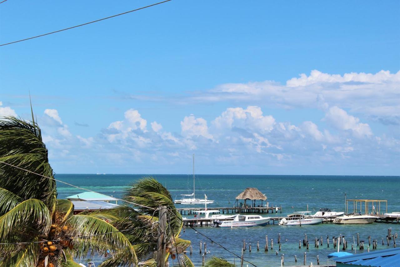 Barefoot Caye Caulker Hotel Esterno foto