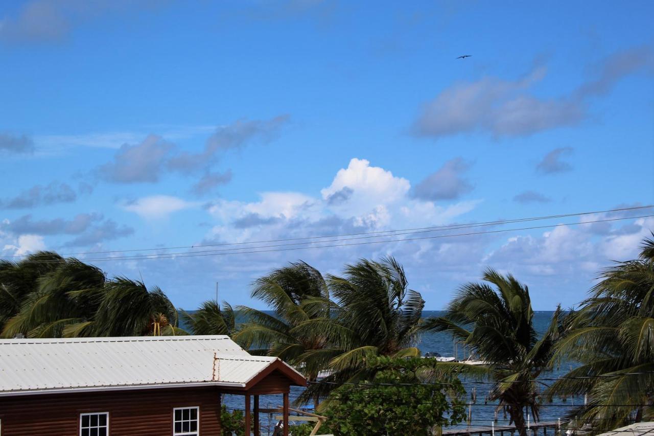 Barefoot Caye Caulker Hotel Esterno foto