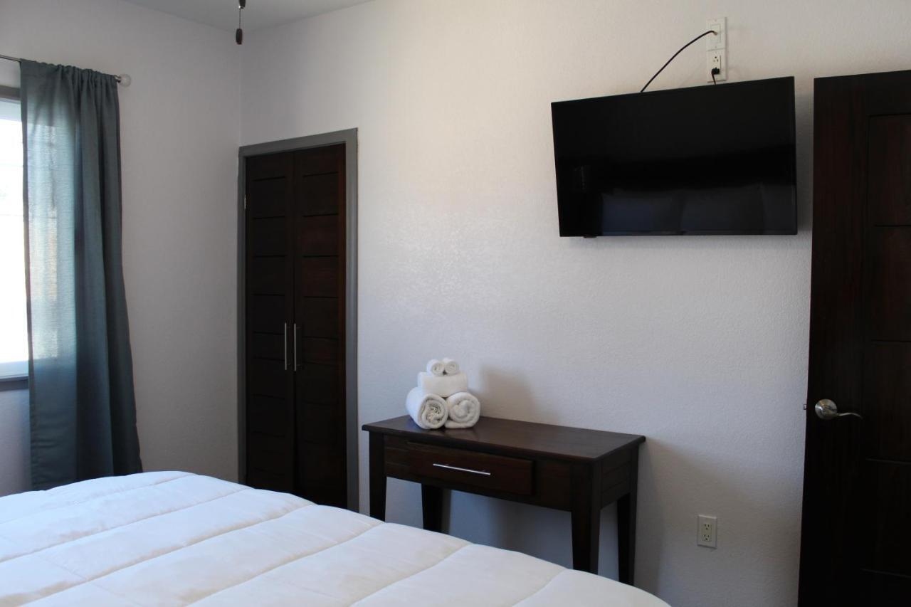 Barefoot Caye Caulker Hotel Esterno foto